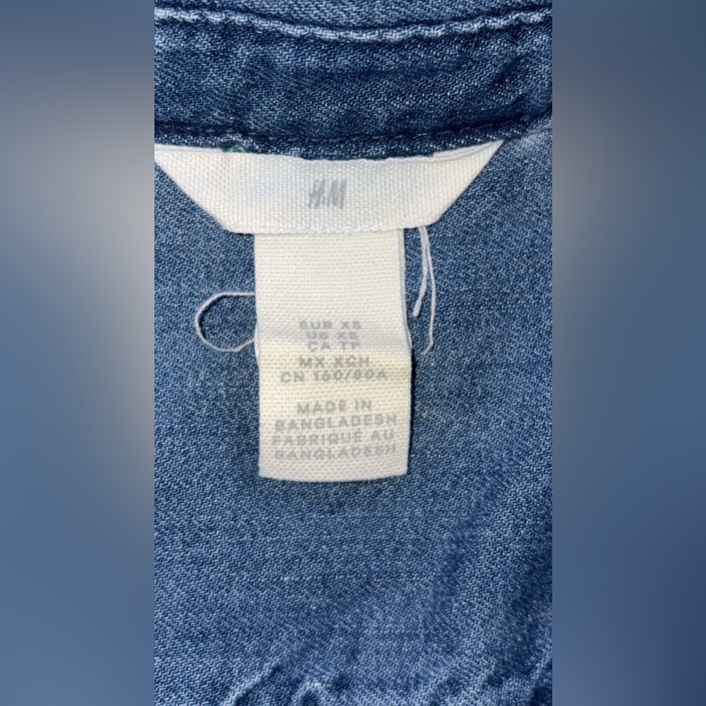 H&M Size XS Denim Long Sleeved Blouse Button Up Cotton GUC - Picture 2 of 6